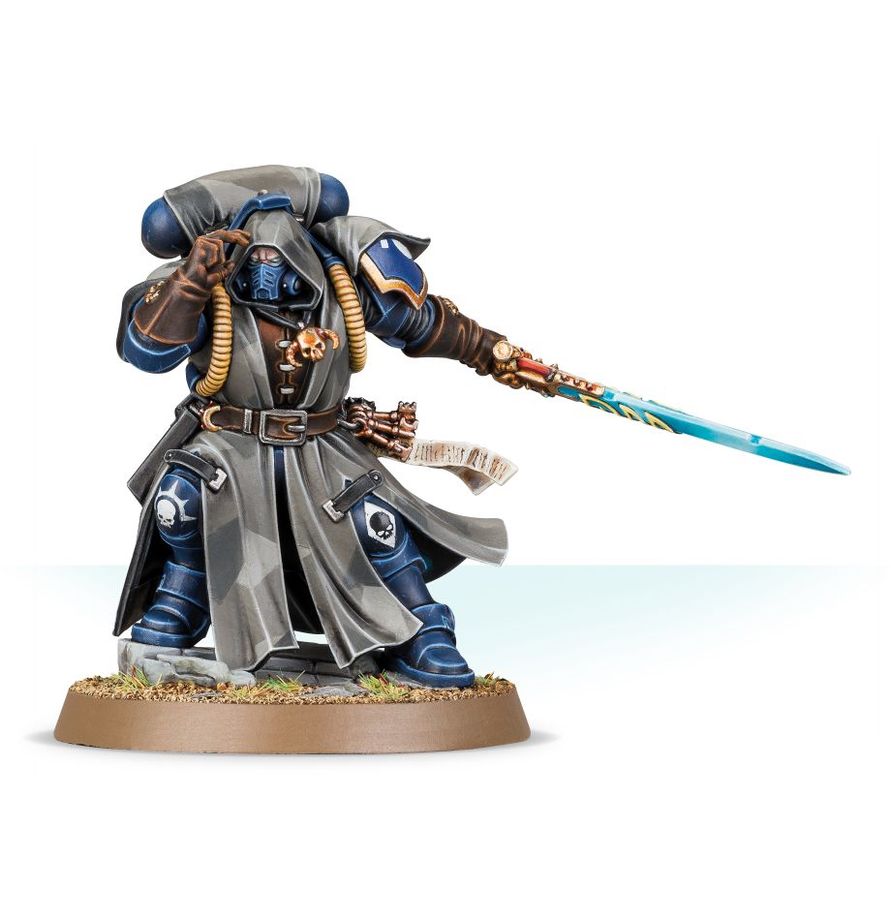 Warhammer: Space Marines Primaris Librarian in Phobos Armour